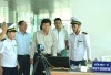 Viên chức Khoa Kiểm dịch y tế quốc tế, Trung tâm Kiểm soát bệnh tật thành phố thực hiện công tác kiểm dịch tại Cảng Hàng không quốc tế Cần Thơ.