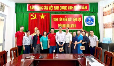 Đoàn làm việc với Trung tâm Kiểm soát bệnh tật (CDC) thành phố Cần Thơ