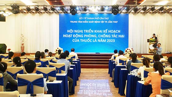 TRIEN KHAI THUOC LA 08