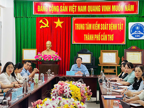Ông Võ Quang Hà, Phó Giám đốc Trung tâm Kiểm soát bệnh tật thành phố Cần Thơ đã đến dự.