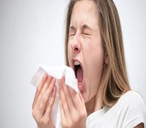 Các bệnh lây truyền qua đường hô hấp: sởi, rubella, cúm, viêm đường hô hấp… thường gặp vào mùa đông xuân. Ảnh minh hoạ