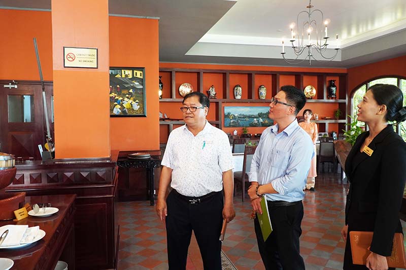 GIAM SAT LIEN NGANH THUOC LA KHACH SAN 03