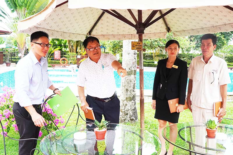 40 XAY DUNG MOI TRUONG KHONG THUOC LA 01